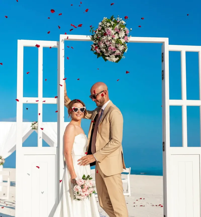 Destination wedding photography in the Maldives — barefoot ceremony